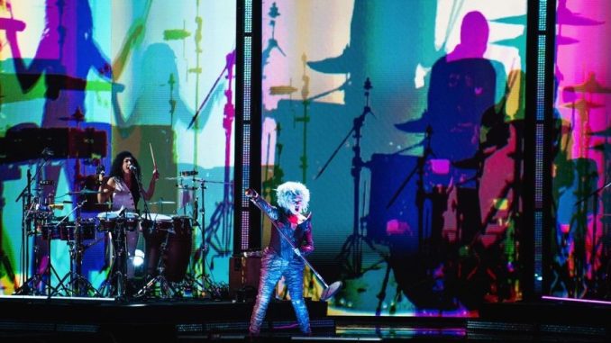 Cyndi Lauper performing live, photo by Yageb Allahverdiyev